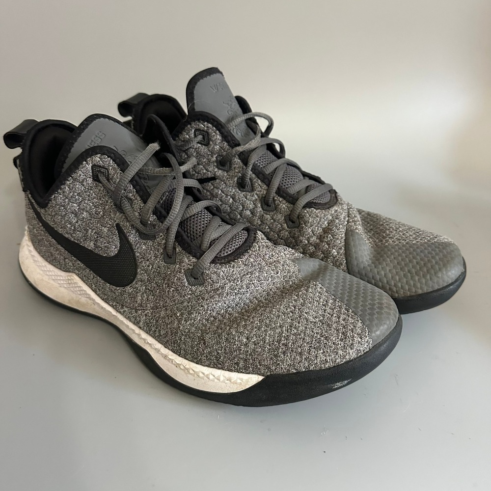 Nike LeBron Witness 4 Grey Black Basketball Shoes Mens 13 AO4433-002 Akron 330